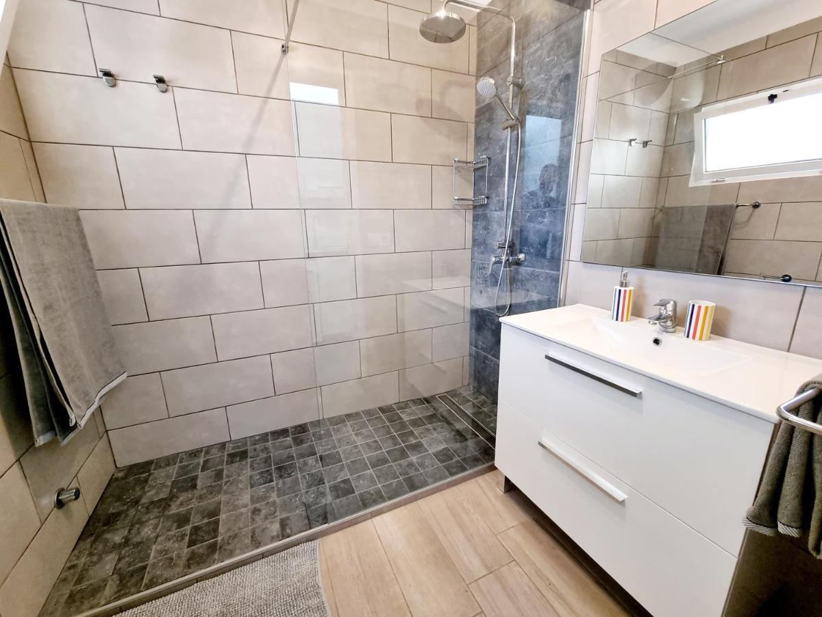 קוסטה טגוויסה Apartamento Giovanni 09 Playa Roca מראה חיצוני תמונה